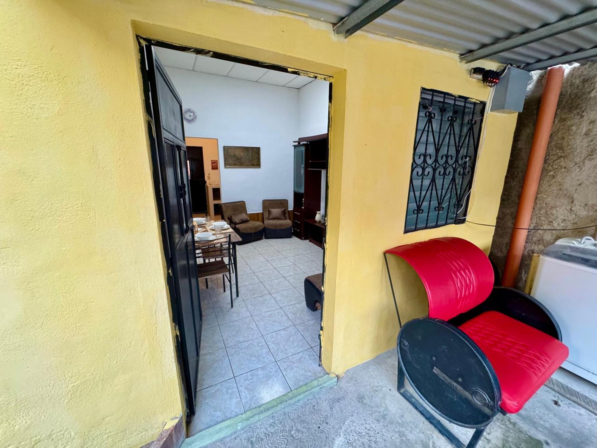 Hostal Inn 1 Flores Exterior photo